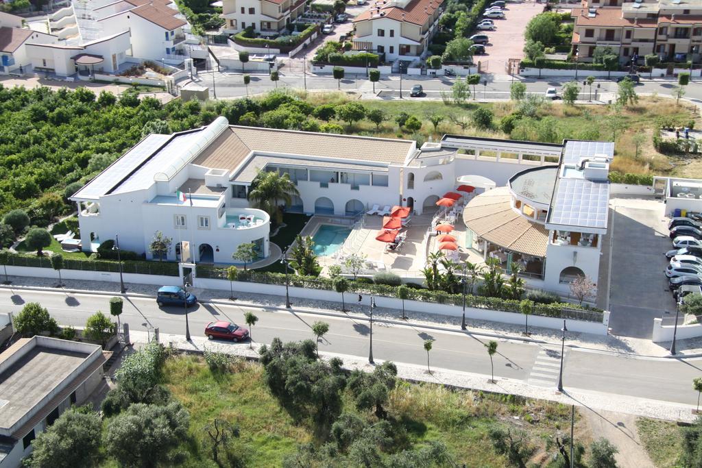 Ganimede Hotel Sperlonga Esterno foto